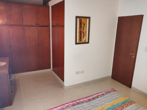 Casa En Venta - 3 Dormitorios 4 Baños 2 Cocheras - 332mts2 - Villa Gesell