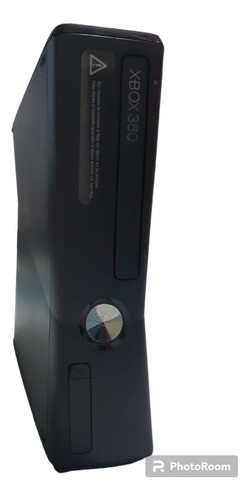 Microsoft Xbox 360 Slim 4gb Standard Usado + 2 Controles