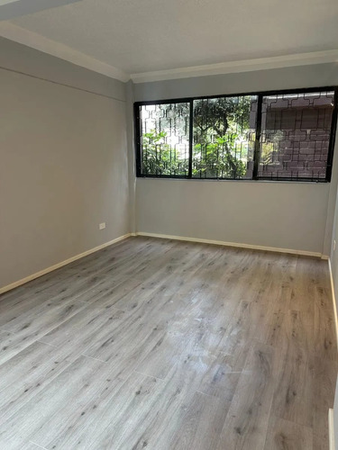 Departamento De 3d/1b En Estacion Metro Villa Frei En Ñuñoa