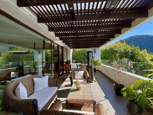 Se Vende Espectacular Casa En Condoinio / Con Novación