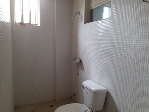 Imagen 3 de 12 de Colinas De Bello Monte Townhouse 290m2 En Venta Para Remodelar Jc