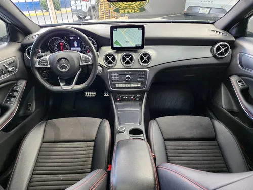 Mercedes-Benz Clase GLA 2.0 250 Cgi Sport Sin Techo At
