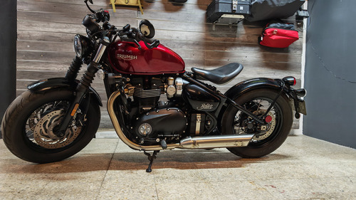 Triumph Bobber Black 2022