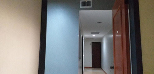 Imagen 19 de 30 de Amplia Oficina Comercial De 122,09 Mts2 En Venta Barquisimeto Zona Centro, Arnaldo López Tlf. 04245257450. Cod. 22-19404. Lara, Venezuela