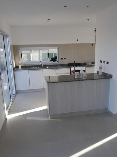 Imagen 4 de 14 de Susana Aravena Propiedades Casa En Venta Santa Guadalupe Pilar Del Este