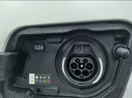 Imagen 17 de 18 de Peugeot 3008 Gt Pack Hybrid4