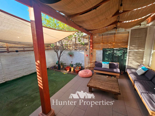 Venta Casa En Condominio 4 Dorm. 2 Baños En Ñuñoa