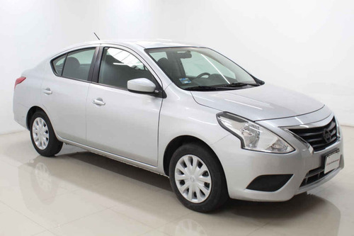 Imagen 7 de 15 de Nissan Versa 2017 4 Cilindros