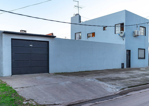 Imagen 3 de 23 de Casa De 3 Habitaciones En Venta!
