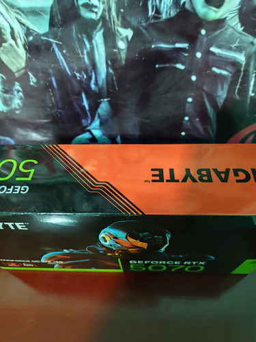 Nvidia Rtx 5070 Gigabyte Windforce Oc Gráfica Nvidia 5070 (Usado)