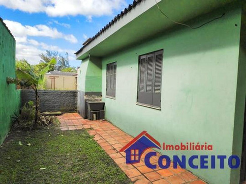 Imagem 6 de 21 de C282 - Excelente Residência De Esquina A 450 Metros Do Mar