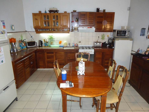 Imagen 9 de 12 de Chalet En Venta En Ituzaingo Norte