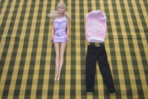 Barbie Con Vestido Lila, Original Mattel!!, Con Otras Prenda