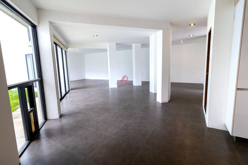 Casa En Venta En Bugambilias, Zapopan Jalisco.