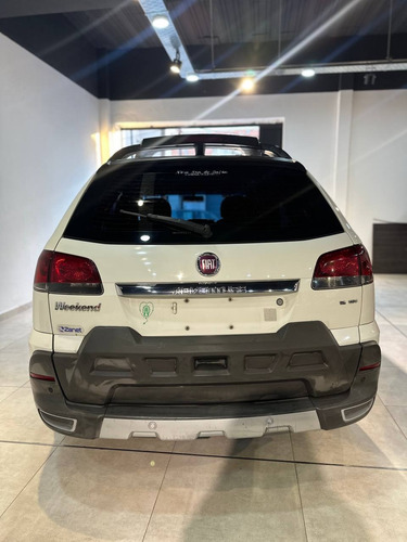 Fiat Palio WEEKEND ADVENTURE 1.6 16V // GNC
