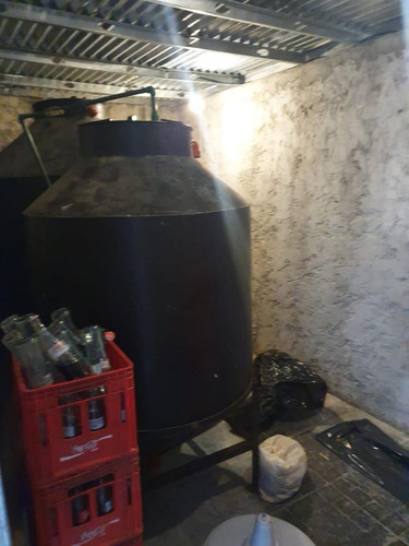 Imagen 14 de 16 de Sarandí Y Misiones, Gran Local De 210 M2 ,permite Gastronomía !!