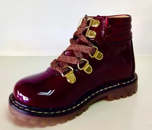 Botas de charol color vino sale
