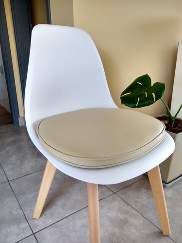 Imagen 5 de 10 de Almohadones Para Sillas O Sillón Eames Cuerina Eco Cuero