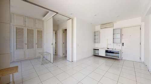 Apartamento À Venda No Bairro Leblon - Rio De Janeiro/rj - O-8221-17244