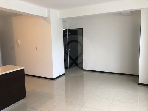Departamento En Venta En Fraccionamiento Cañadas De San Lorenzo
