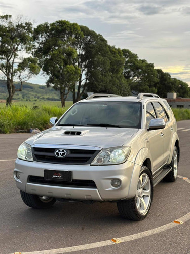 Toyota SW4 3.0 Srv 7l 4x4 Aut. 5p