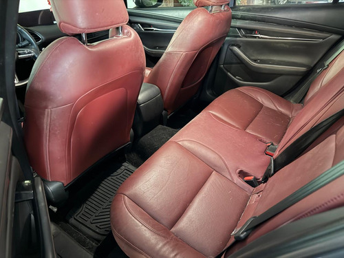 Mazda 3 2023 Signature Credito