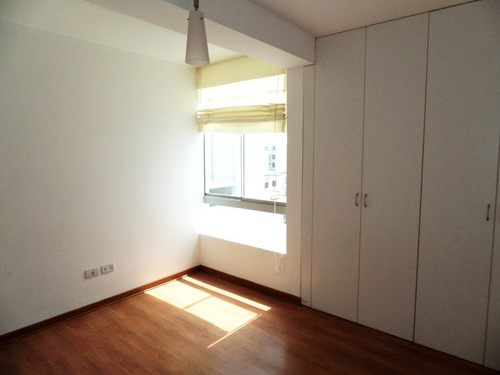 Imagen 14 de 26 de Venta De Hermoso Y Amplio Dpto. Duplex C/estac. En Urb. Vista Alegre Surco