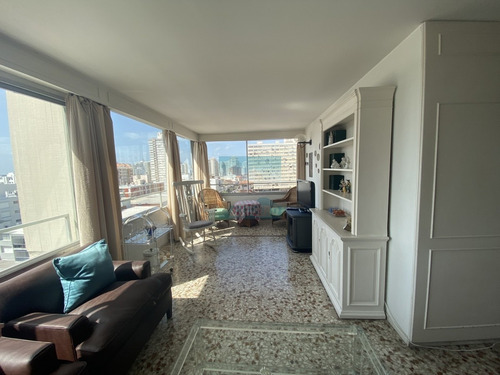 Apartamento En Venta 2 Dormitorios En Peninsula- Ref: 5619