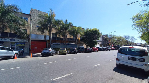 Alquiler Oficina En Parque Avellaneda