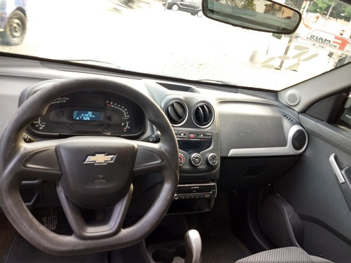 Imagem 8 de 11 de Chevrolet Montana 2015 1.4 Ls Econoflex 2p