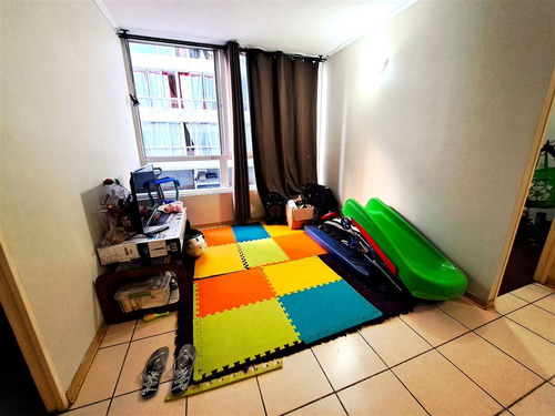Departamento En Venta De 2 Dorm. En Santiago.