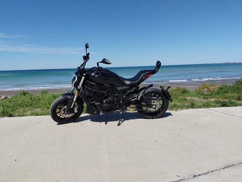 Imagen 1 de 11 de Benelli 502c