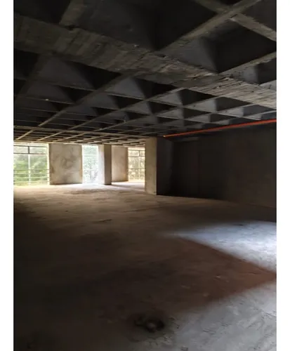 Se Arrienda Local- Bodega Obra Gris, Edificio Mixto En Conquistadores
