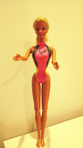 Muñeca Barbie Flip'n Dive .speedo