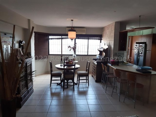 Imagen 8 de 30 de Apartamentos En Venta Este De Barquisimeto, Cod # 23-8881 Excelente Ubicación, Negociable! Mas Información Comunícate 412-1498654 Katty Vasquez Rentahouse. Moderno, Oportunidad, Conservado, Amplio !!