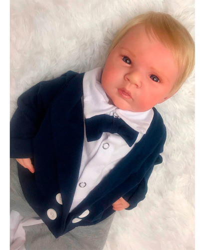 Imagem 5 de 8 de Boneca Bebe Reborn Com Enxoval