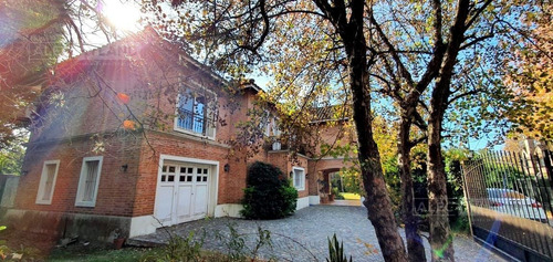 Imagen 2 de 30 de Casa 6 Ambientes En Venta - Las Lomas-beccar