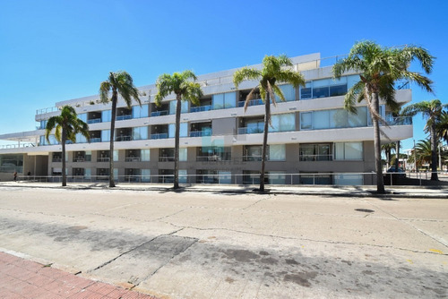 Imagen 15 de 27 de Gala Puerto En Venta, Destacado! Apartamento De 1 Dormitorio + 2 Baños. Oportunidad!- Ref: 7996