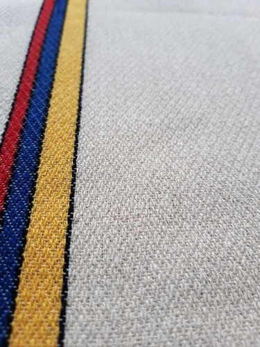 Imagen 3 de 5 de Poncho Ojo De Pez Bandera