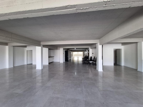 Imagen 8 de 20 de Alquiler Oficina En Edificio Corporativo