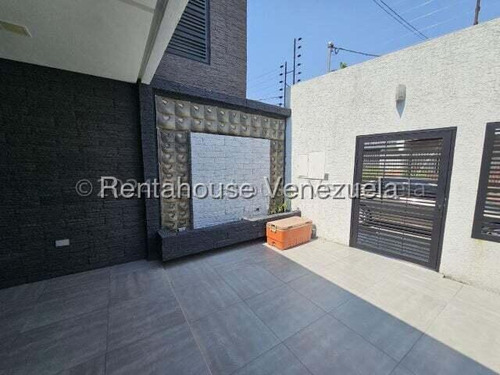 Maribel Morillo Asesor Inmobiliario De Rentahouse Vende Fabulosa Y Moderna; Casa Duplex; Recien Remodelada; Conjunto Privado; Cercano A La Intercomunal De Cabudare Lara