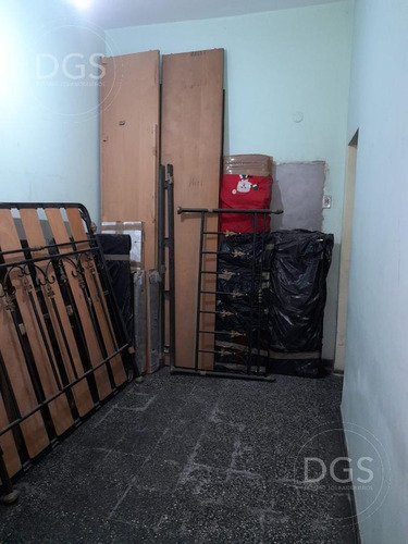 Imagen 7 de 30 de Venta En Block - 2 Viviendas Y 3 Locales Comerciales. -