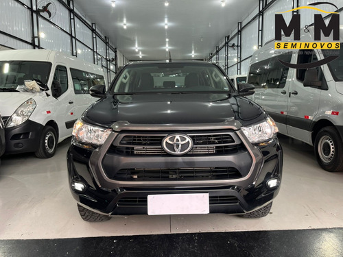 Toyota Hilux 2.8 D-4D TURBO DIESEL CD POWER PACK 4X4 MANUAL