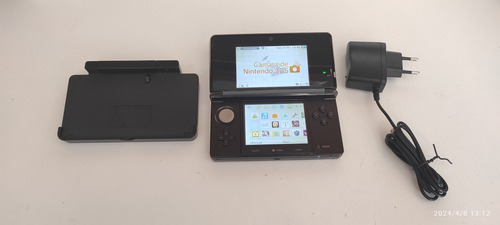 Nintendo 3ds Old 32gb + Cargador + Base De Carga + Bolso