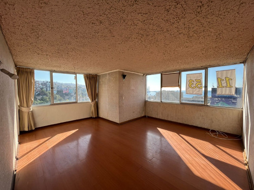 Departamento De 3 Dormitorios Con Vista Al Mar En Valparaíso