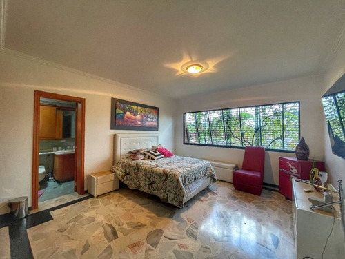 Imagen 10 de 13 de Casa En Venta En El Bosque