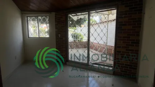 Casa En Venta En El Tejar. Cod V61711