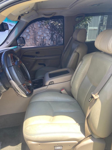 Imagen 16 de 18 de Chevrolet Avalanche