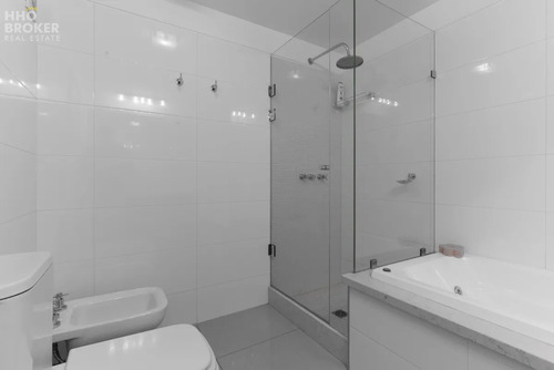 Torrelobos, Punta Del Este, Apartamento En Alquiler Frente Al Mar.