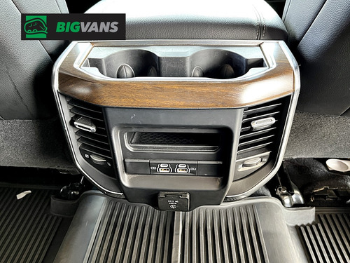 RAM Ram 3500 6.7 Laramie Cab. Dupla 4x4 Aut. 4p